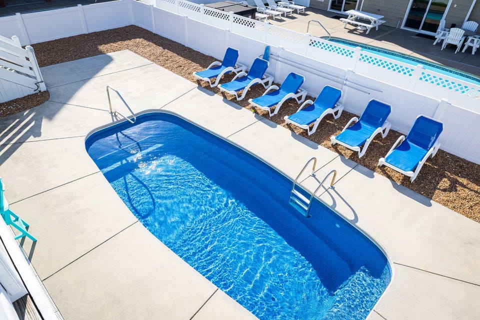3min Walk to Beach with Heated Pool in Ocean Sands House in Corolla