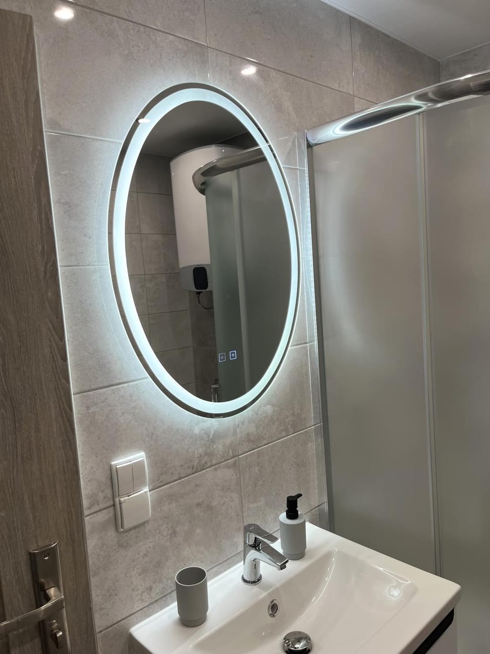 Shower, Bathroom