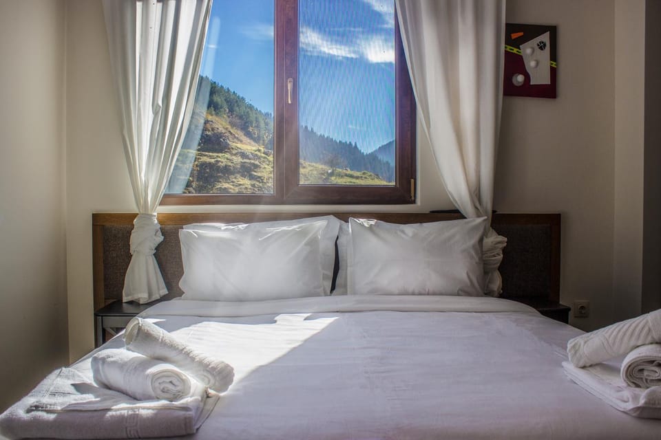 Bed, Day