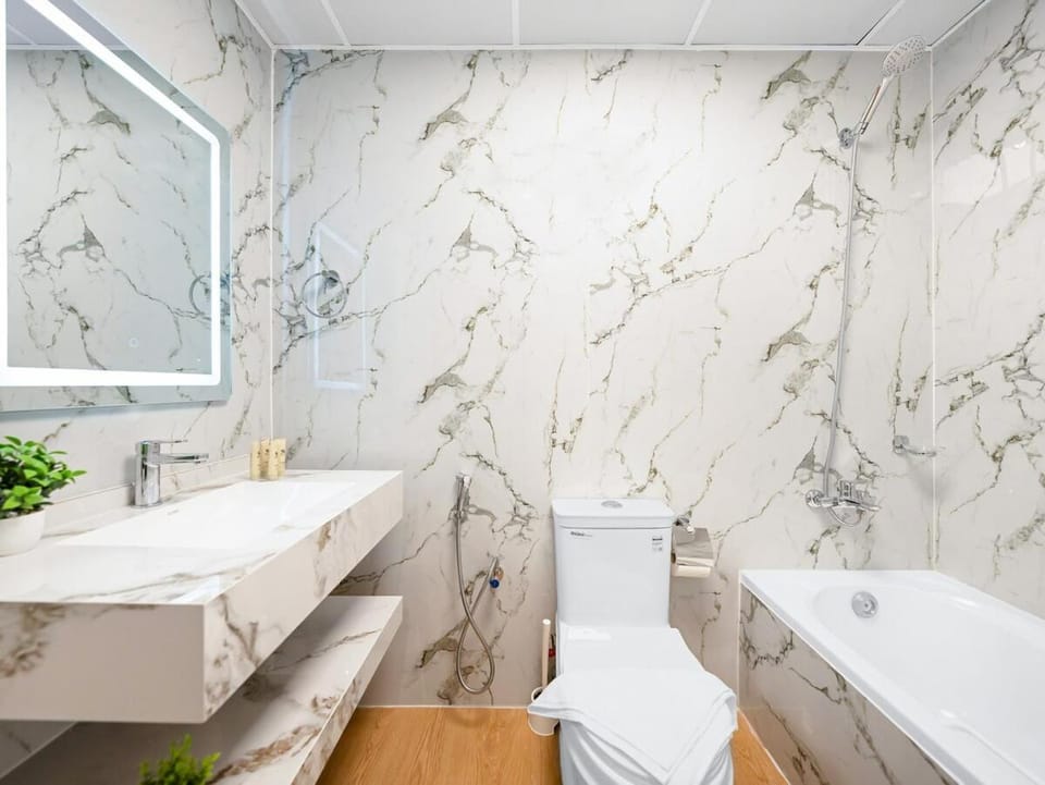 Bathroom, Bath