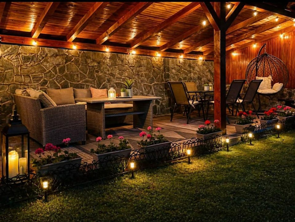 Communal lounge/ TV room