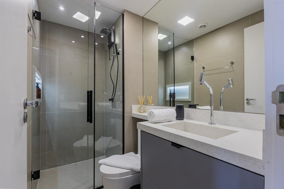 Shower, Toilet, Bathroom