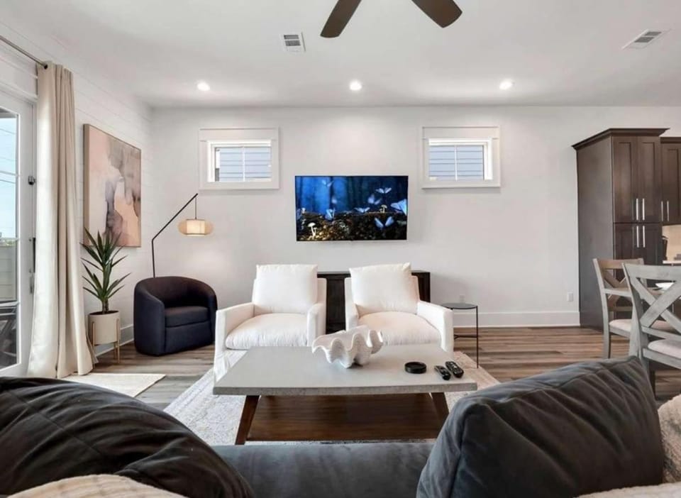 Deja Blue Perfect Location St George Island Private Pool House in Saint George Island