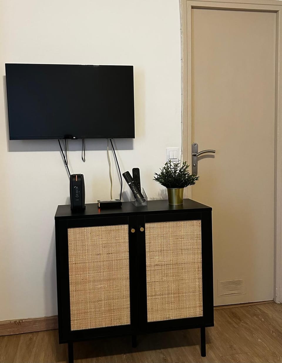 Montparnasse Apartment in Paris