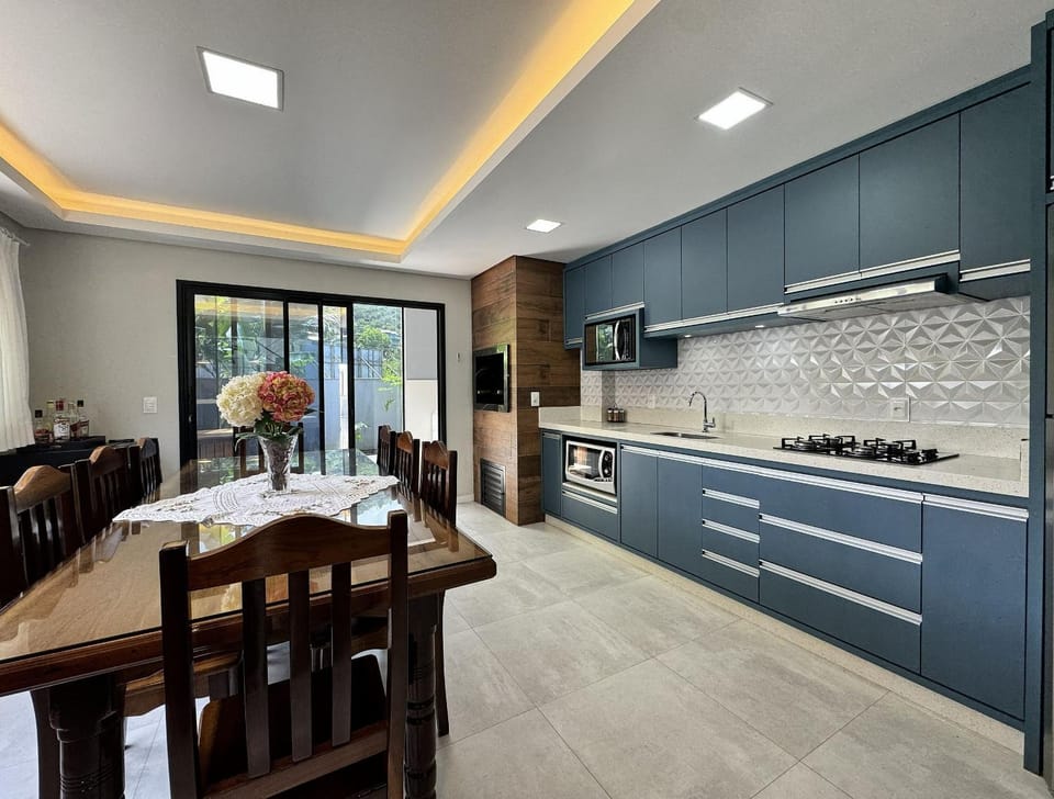 Kitchen or kitchenette, Dining area, Lunch