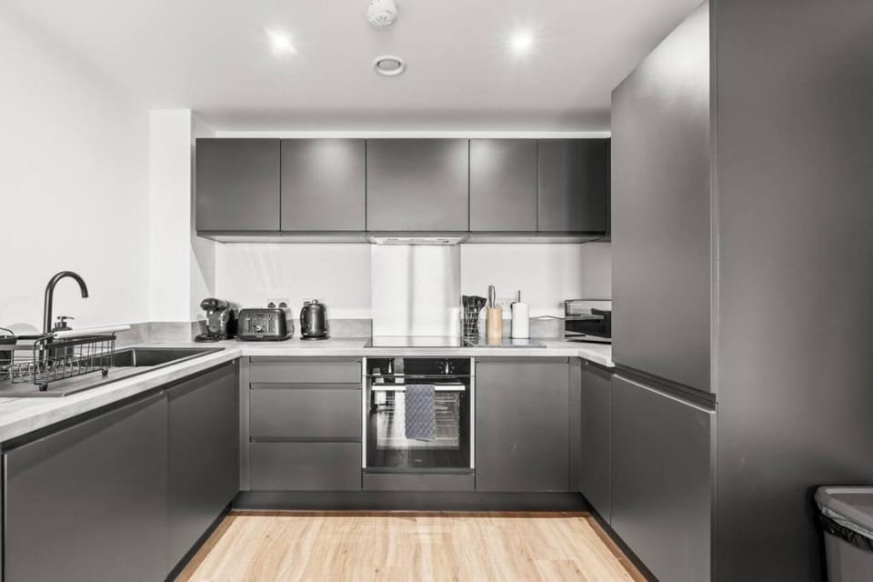 Central Liverpool 2 Bedroom Apartment, Large, Modern, WIFI, Sleeps 4 Apartment in Liverpool
