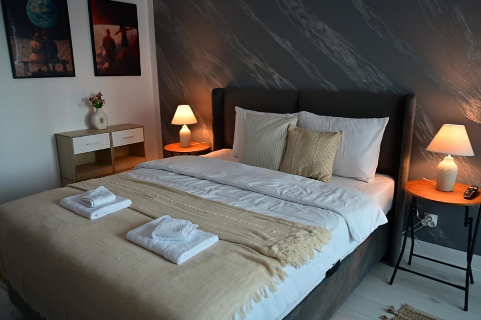 FLH - Moonwalk Apartment in Sibiu