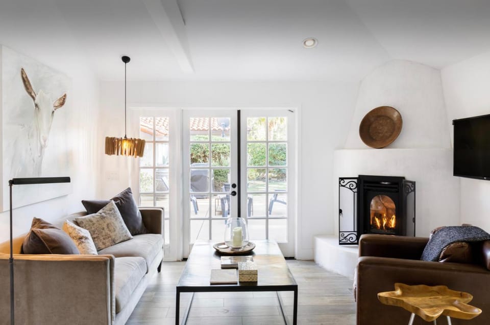 Living room, fireplace