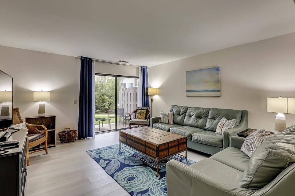 Courtside 52 Villa in South Forest Beach