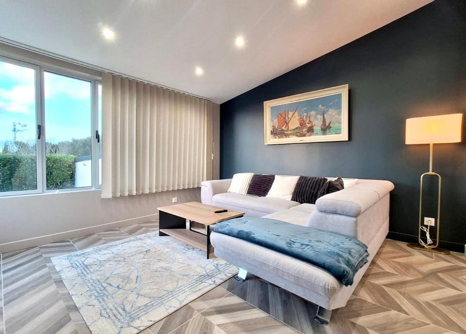 Villa Carolina - Sea View - Design - Private Terrace House in Criel-sur-Mer