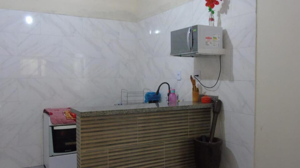 Casa com garagem entrada individual, próximo ao Hospital do câncer e faculdades House in Palmas