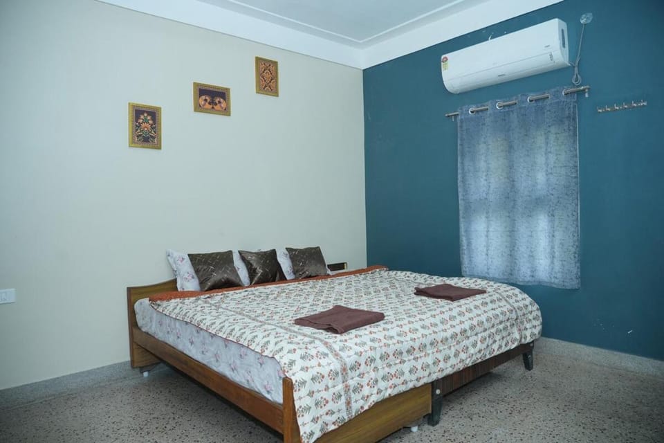Brown Spring Home Stays Villa in Tamil Nadu