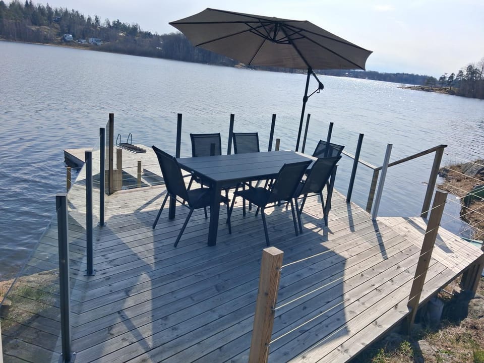 Exklusivt hus på strandtomt House in Huddinge