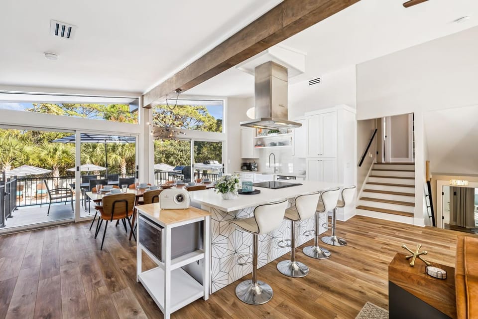 Kitchen or kitchenette, kitchen