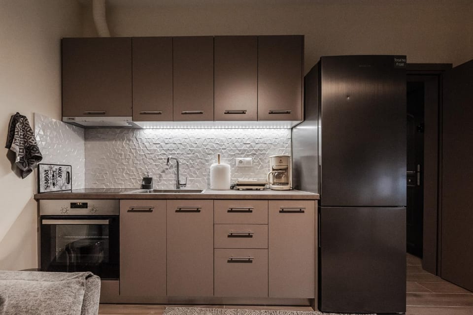 Kitchen or kitchenette, oven, stove