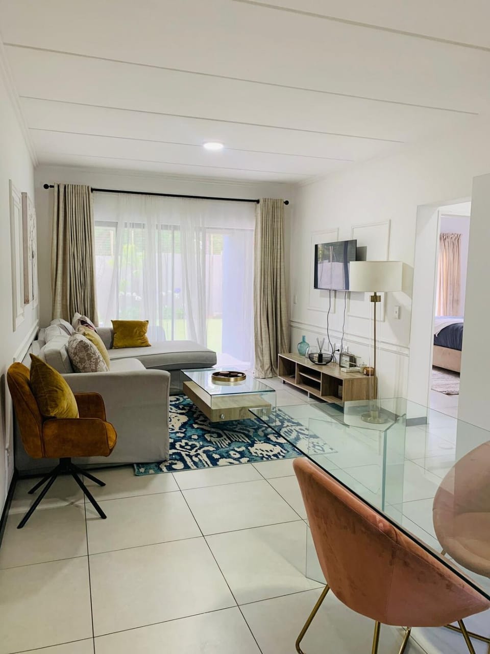 2 Bed 2 Bath Private Garden Apartment Apartment in Sandton