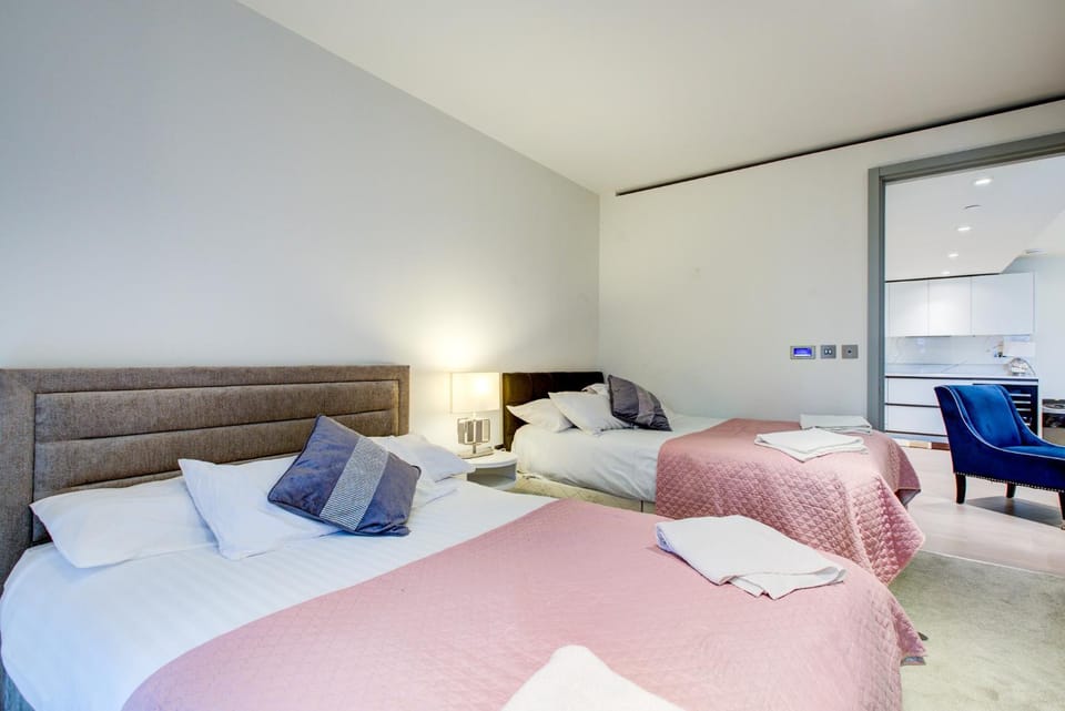 The Mayfair Residence-Hyde Park Apartment in City of Westminster