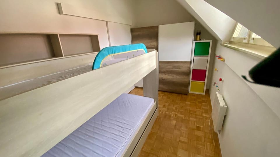 Bed, Photo of the whole room, Bedroom, bunk bed