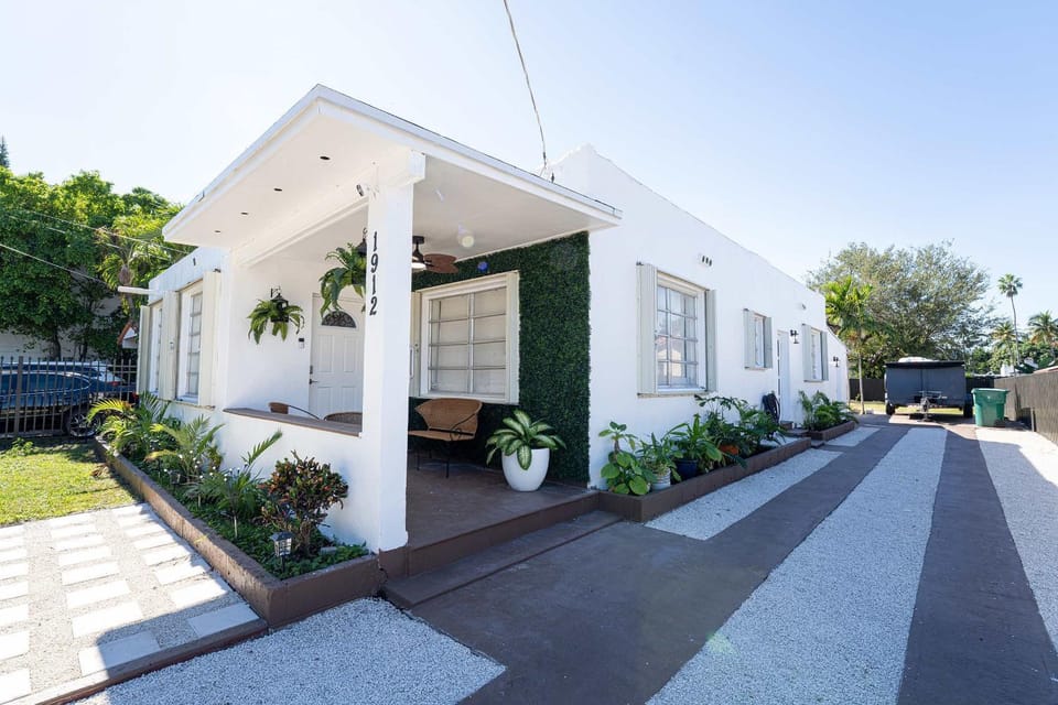 Property building, Parking