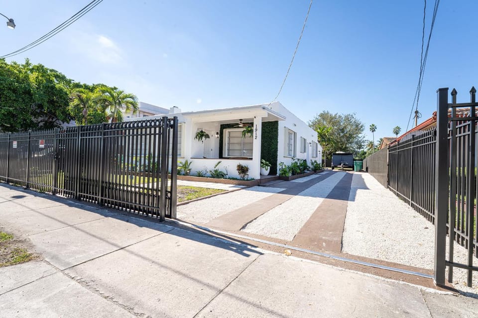 Property building, Street view