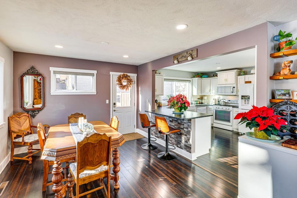 Spacious & Family Friendly! Lincoln Home Near Dtwn House in Lincoln