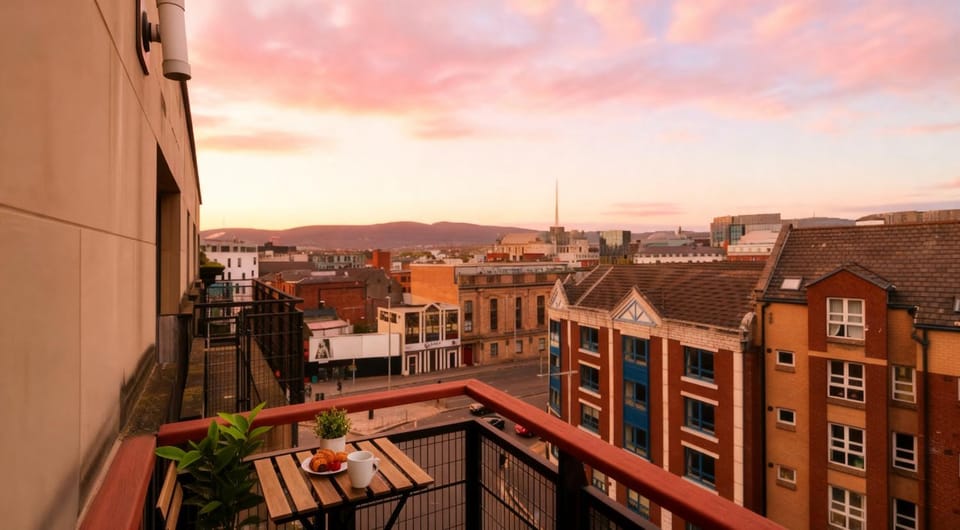 Luxury Belfast City Centre Apartment with Views Apartment in Belfast