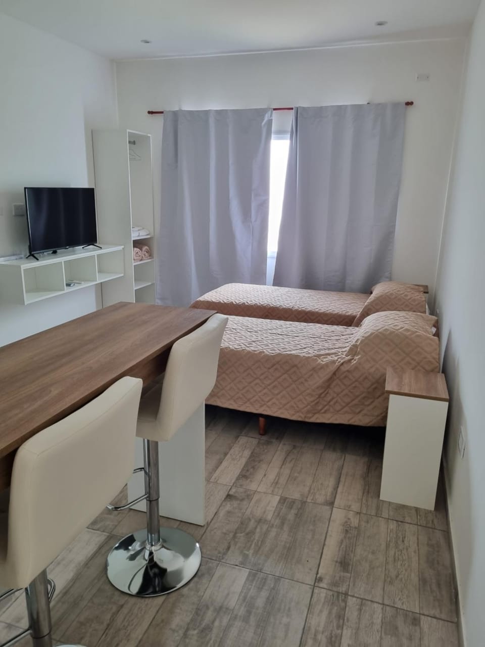 Photo of the whole room