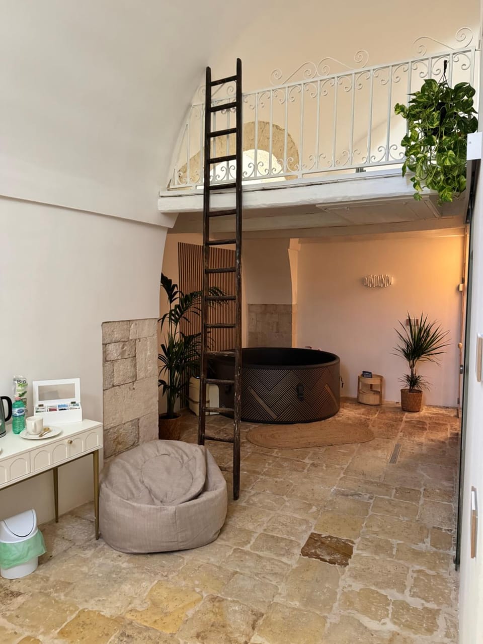 Hot Tub, Spa and wellness centre/facilities, Spa and wellness centre/facilities