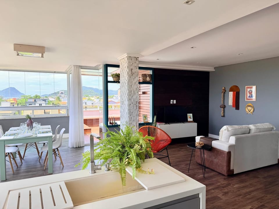 Natural landscape, Balcony/Terrace, Living room, Dining area, Mountain view