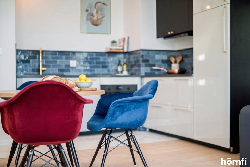 Kitchen or kitchenette, Dining area, stove
