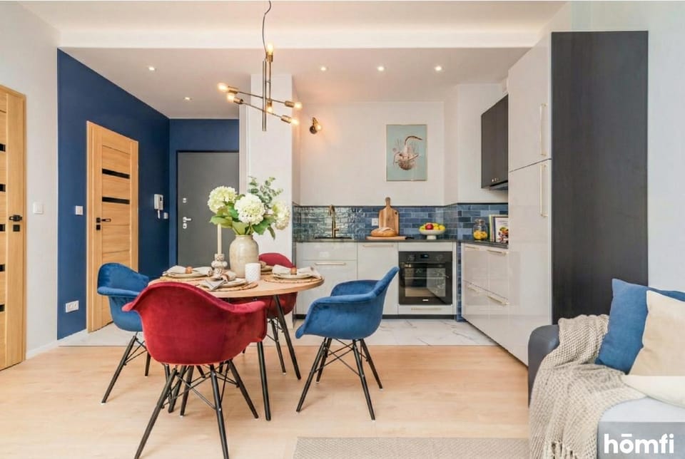 Kitchen or kitchenette, Living room, Seating area, Dining area, oven, stove