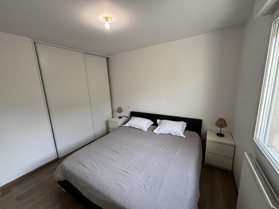 Le Nest - 2 Parking - Terrasse - Wifi - 2 Chambres Apartment in Annemasse