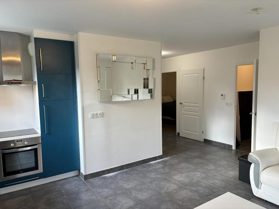 Le Nest - 2 Parking - Terrasse - Wifi - 2 Chambres Apartment in Annemasse