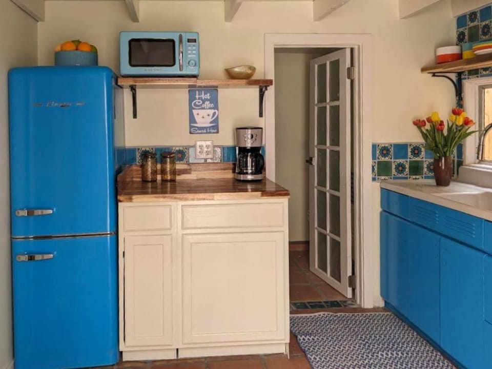 Mid-century marvelous 1 bed, pets welcome House in Las Cruces