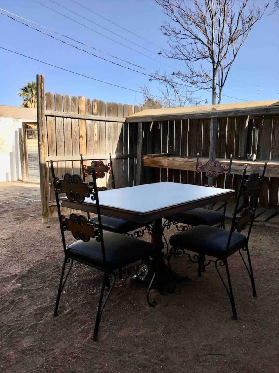 Studio Casita 5 mins to Farmers mkt dogs welcome House in Las Cruces