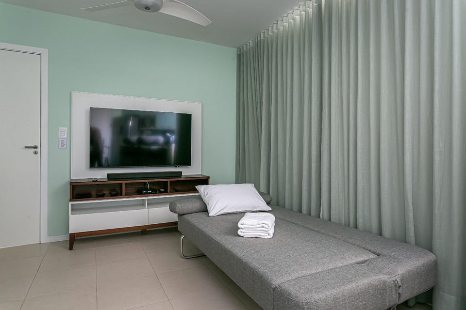 Bed, TV and multimedia