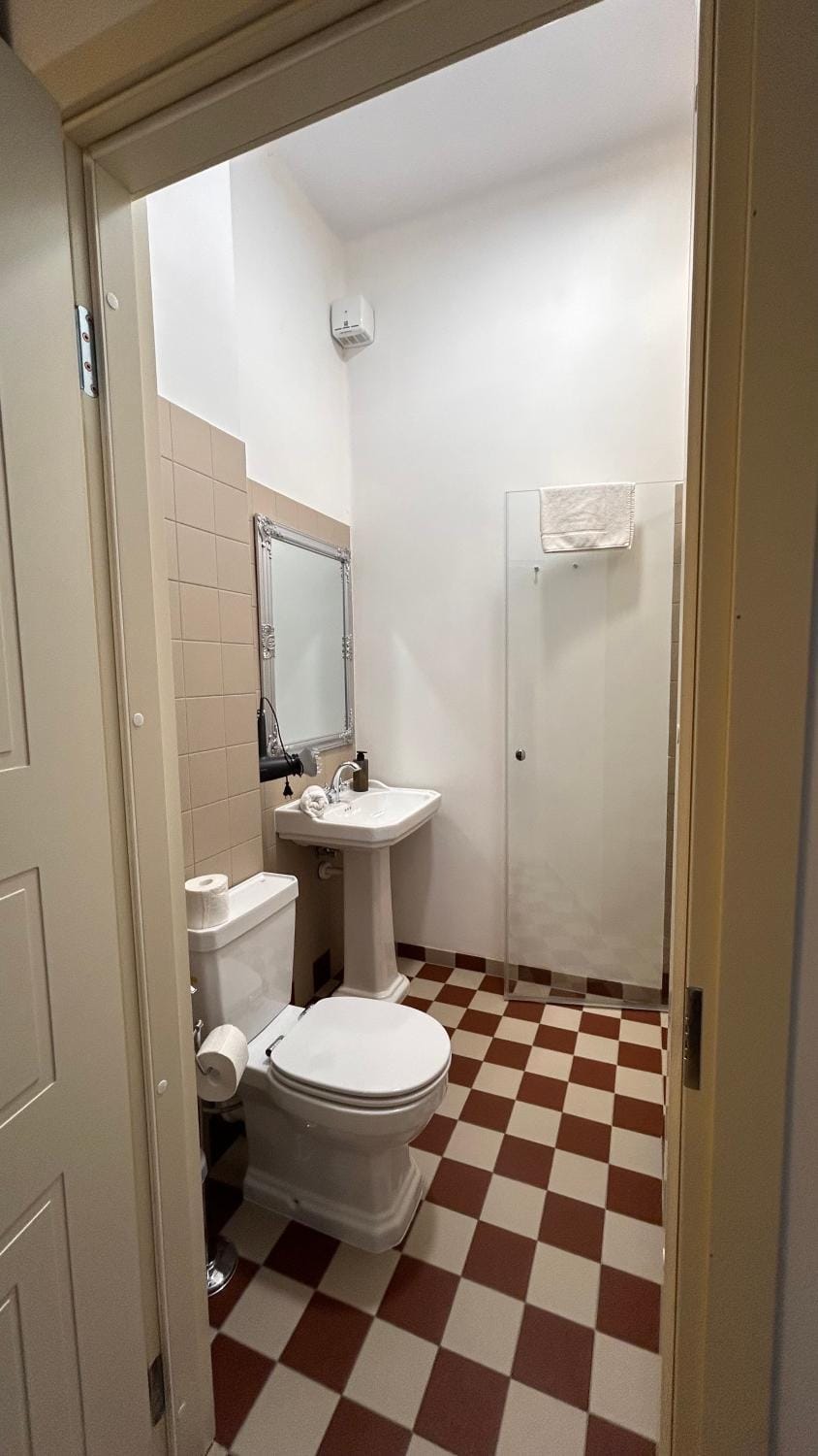 Toilet, Bathroom