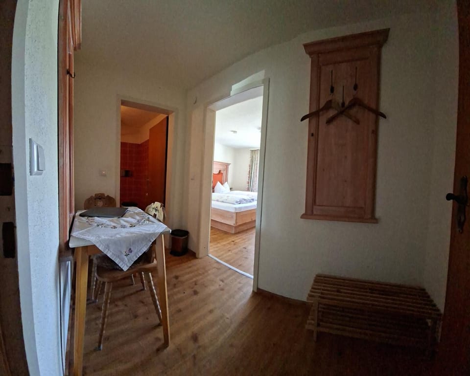 Gasthaus zum Kreuz Bed and Breakfast in Baden-Württemberg