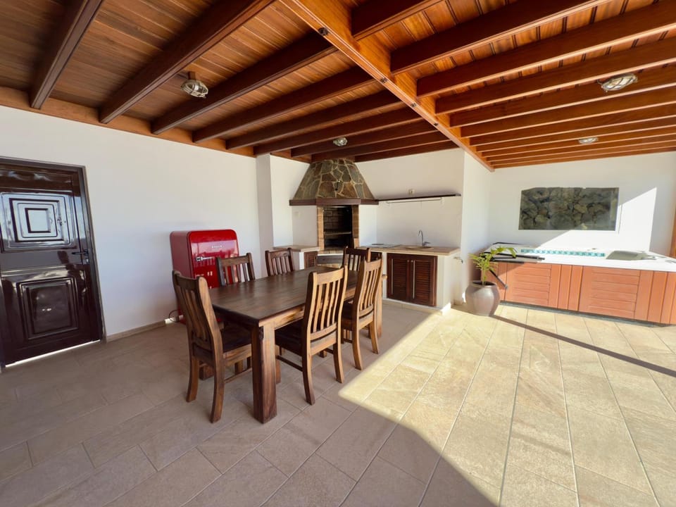 CuevaBlanca Villa in Isla de Lanzarote