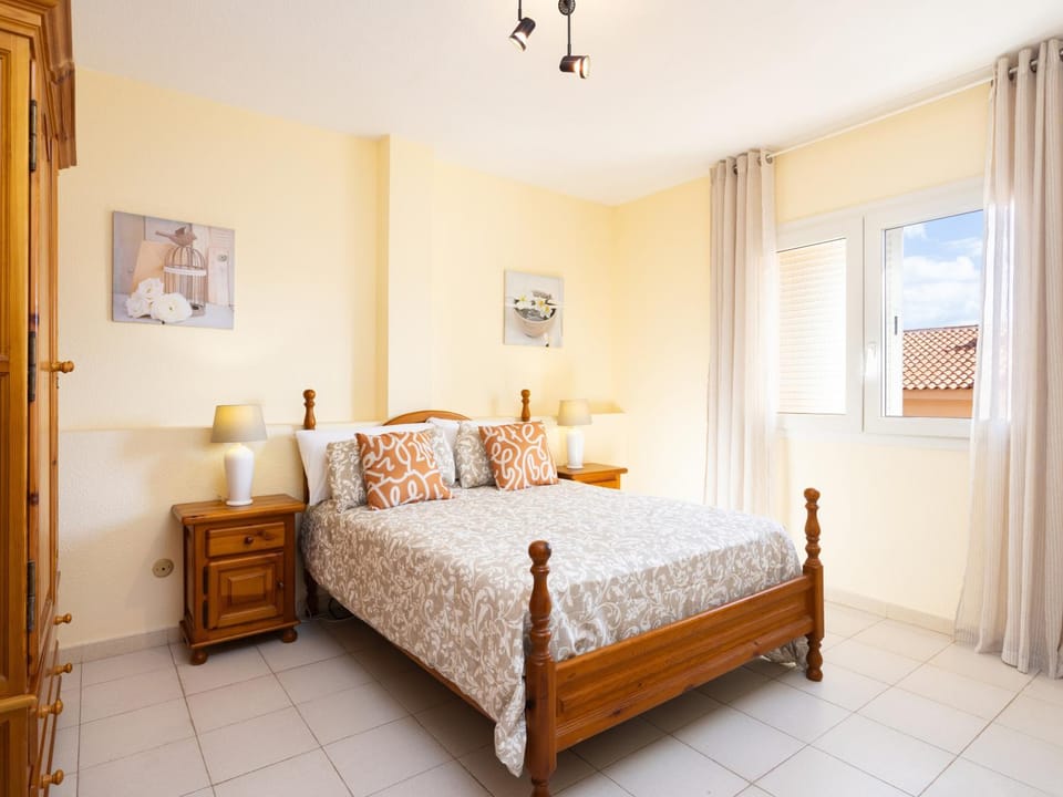 Bed, Bedroom, wardrobe