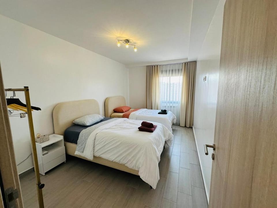 100m2 Gambetta King Bed WiFi240Mbps Apartment in Oran