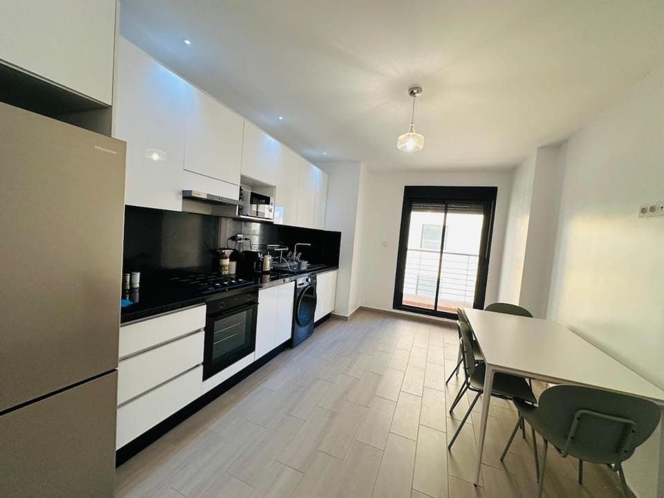 100m2 Gambetta King Bed WiFi240Mbps Apartment in Oran