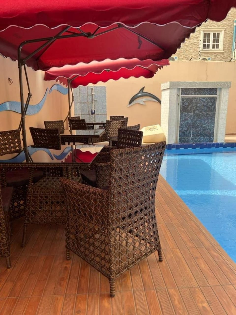 Swimming pool, Swimming pool
