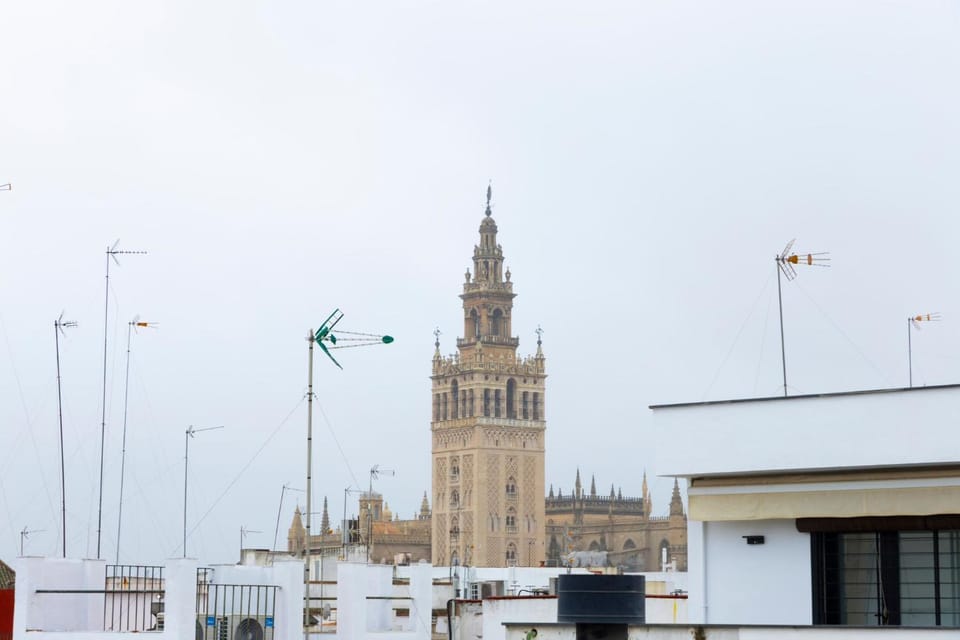 Nearby landmark, Landmark view
