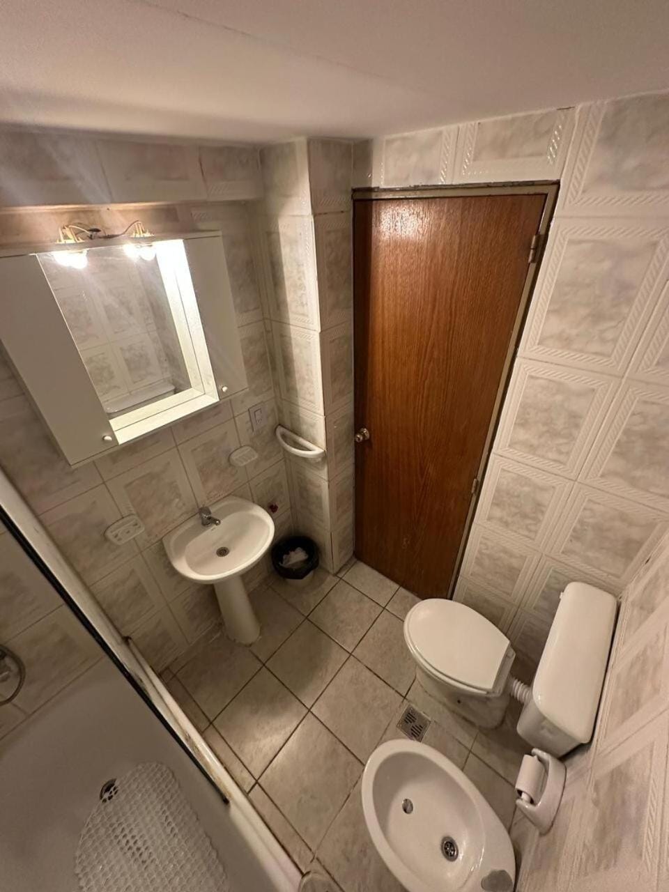 Shower, Bathroom, bidet