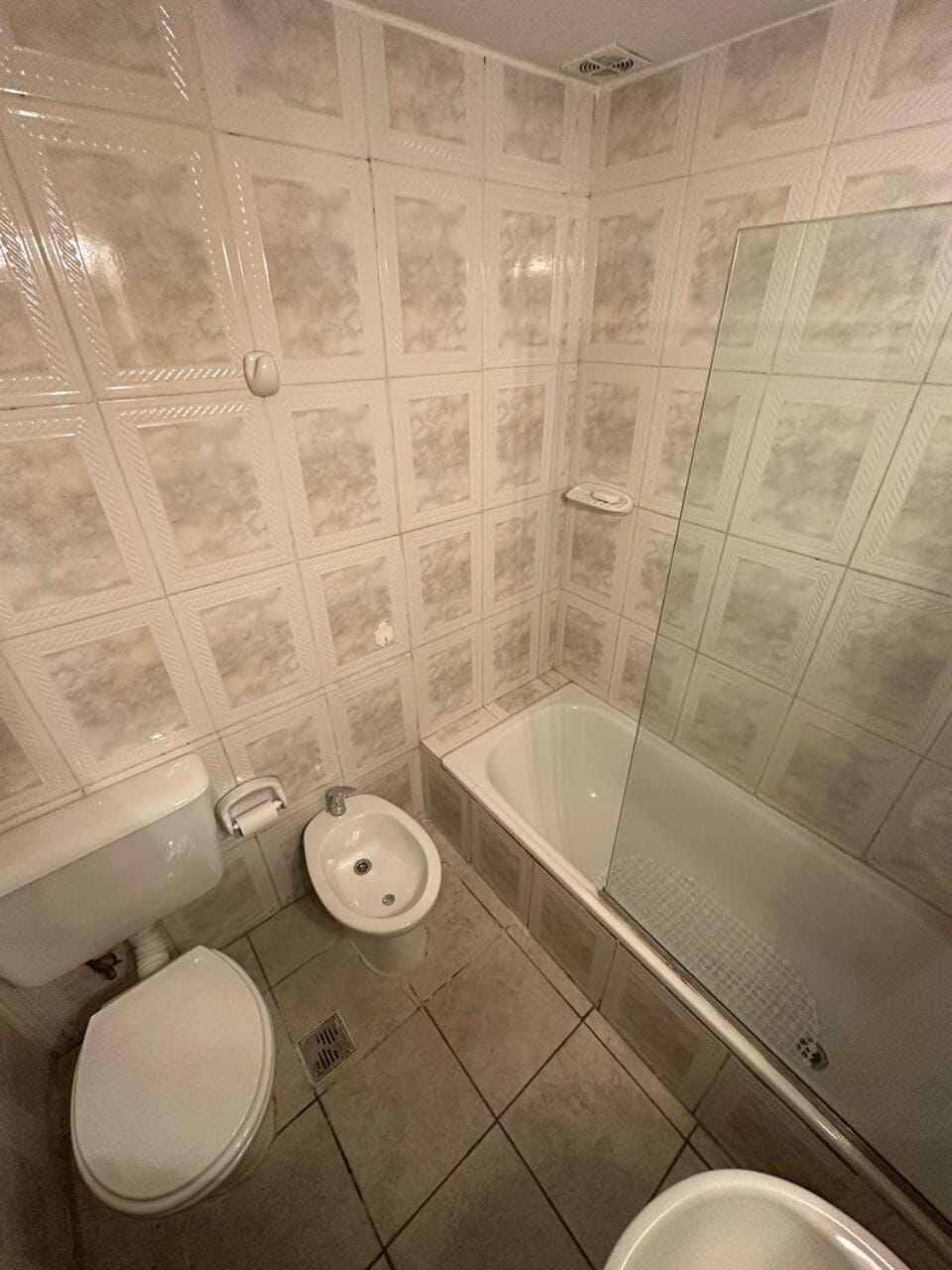 Shower, Toilet, Bathroom, Bath