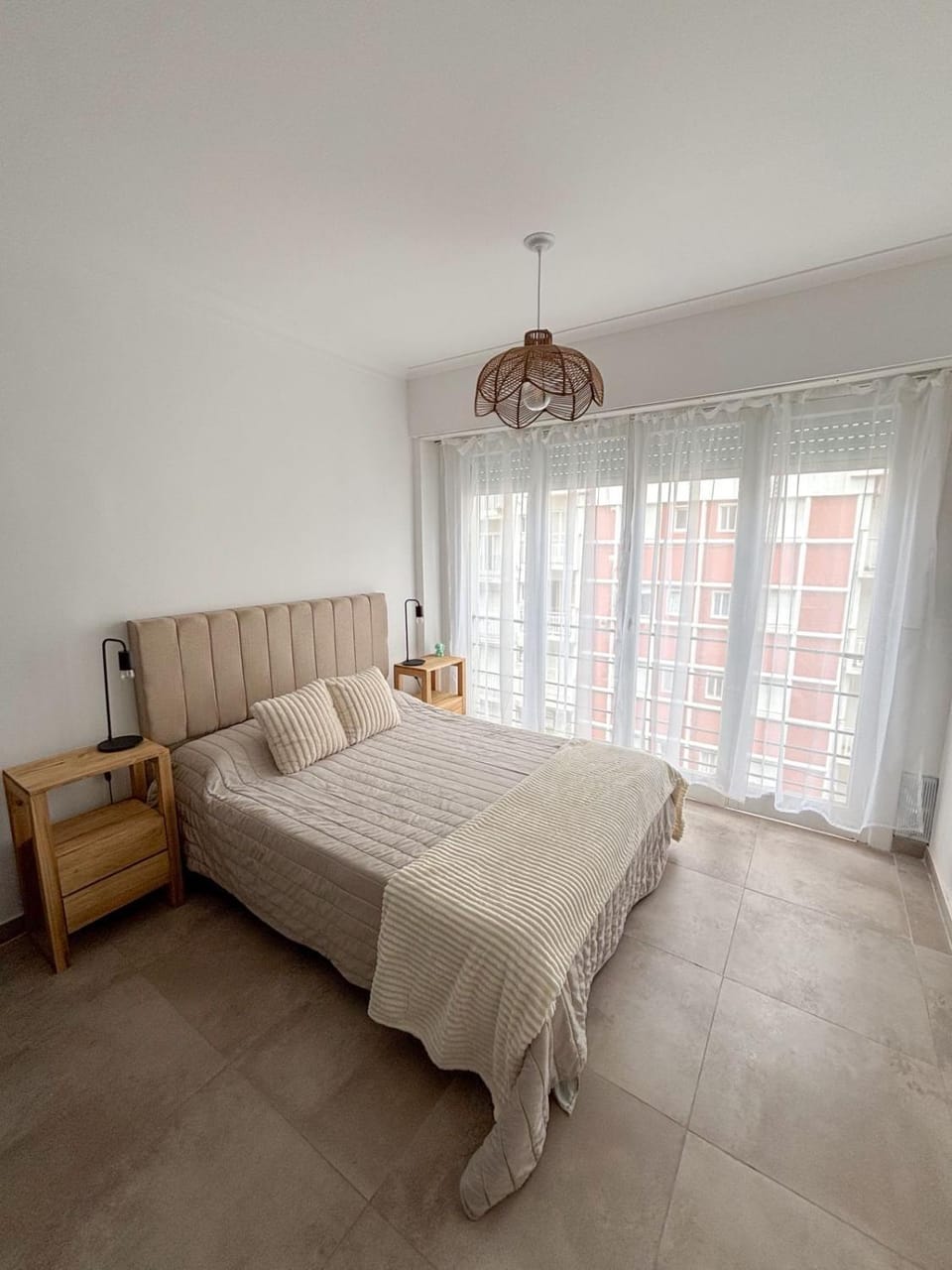 Monoambiente zona Guemes Paseo Aldrey Brown Apartment in Mar del Plata