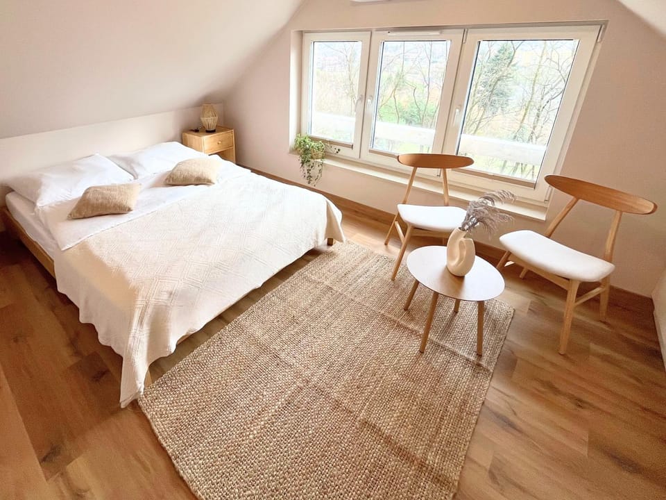 Bed, Bedroom
