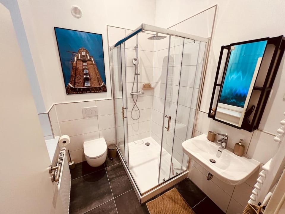 Shower, Bathroom