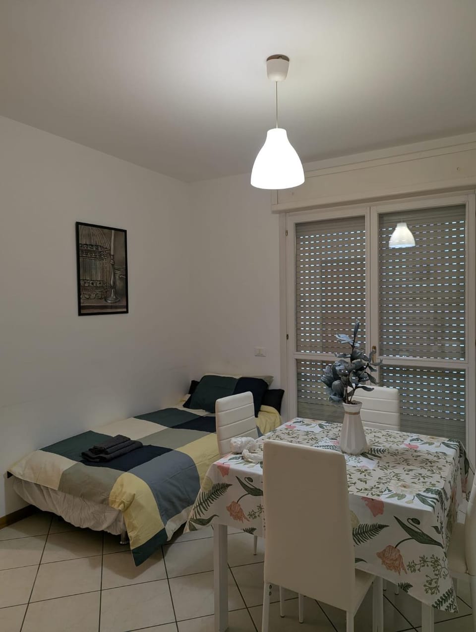 Bed, Living room, Dining area